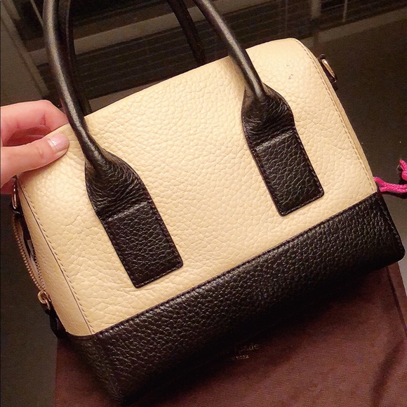 Sold - Picture 3 of 4